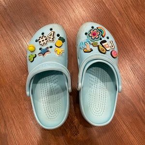 BLUE CROCS WITH JIBBITZ